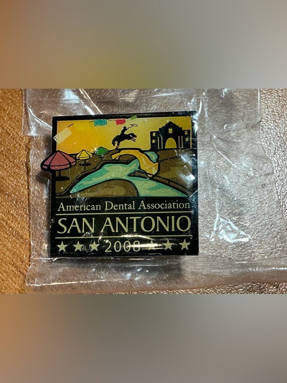 American Dental Association ADA San Antonio 2008 Enamel Pin – Sealed Rare VTG